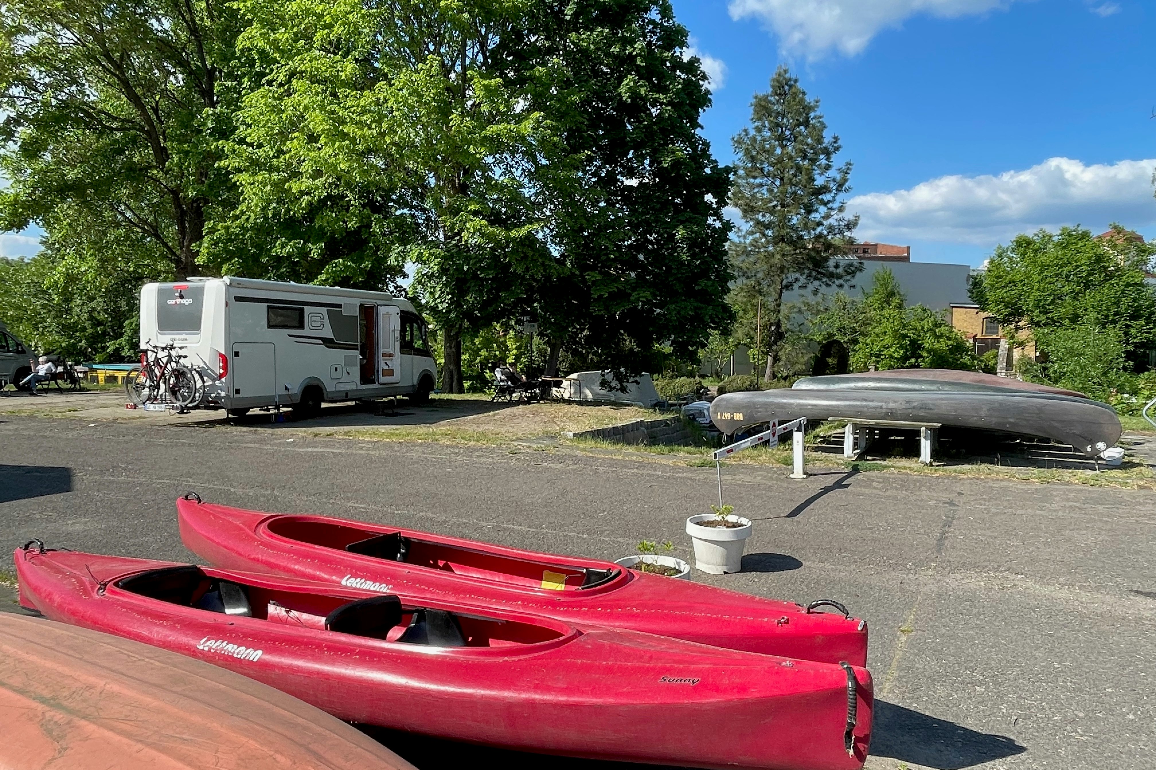 Wassersportzentrum Alte Feuerwache - Standplätze auf dem Campingplatz