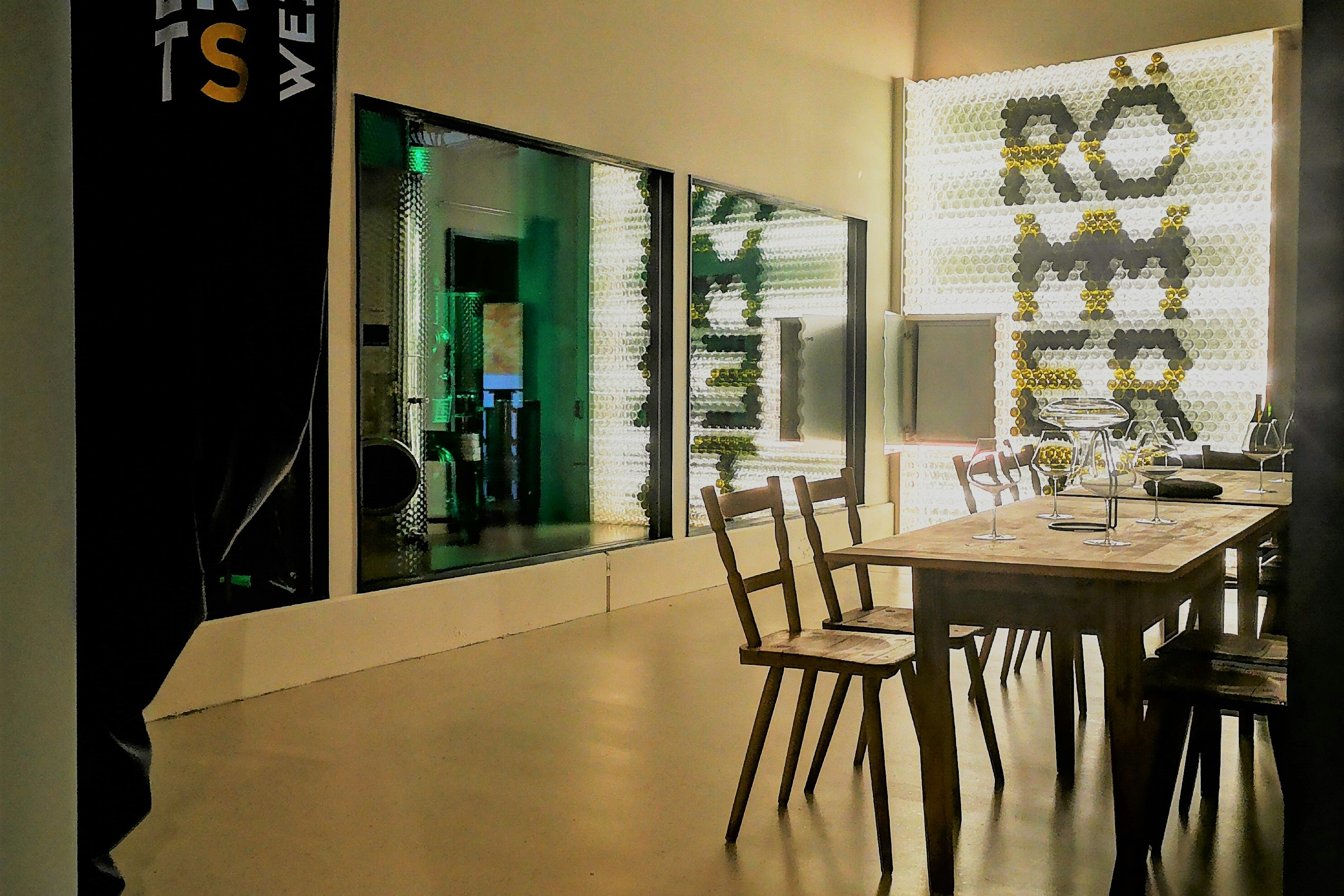 Weingut Römmert - Weinverkostungsbereich auf dem Campingplatz