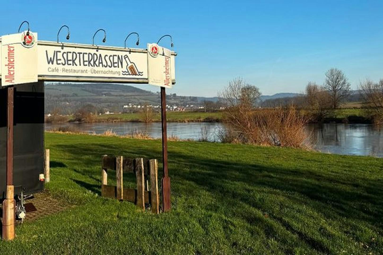 Weserterrasse-Campingplatz - Cafe am Wasser