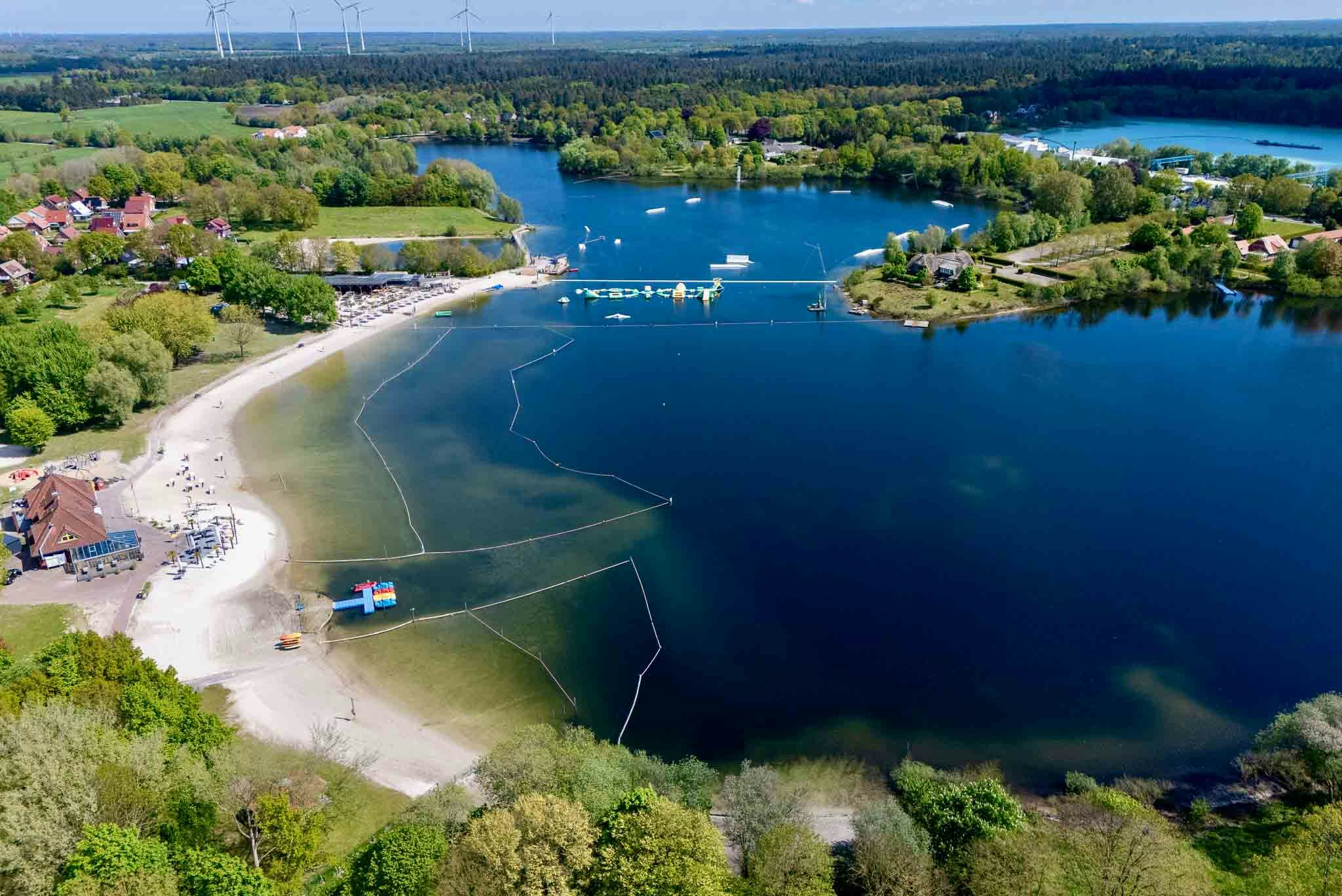 Wohnmobilpark am Badesee Aurich