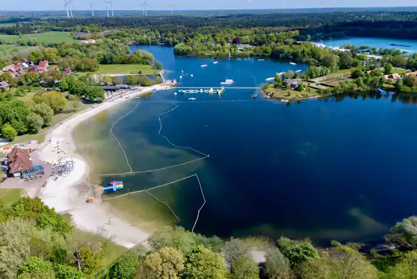 Wohnmobilpark am Badesee Aurich