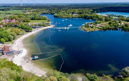 Wohnmobilpark am Badesee Aurich