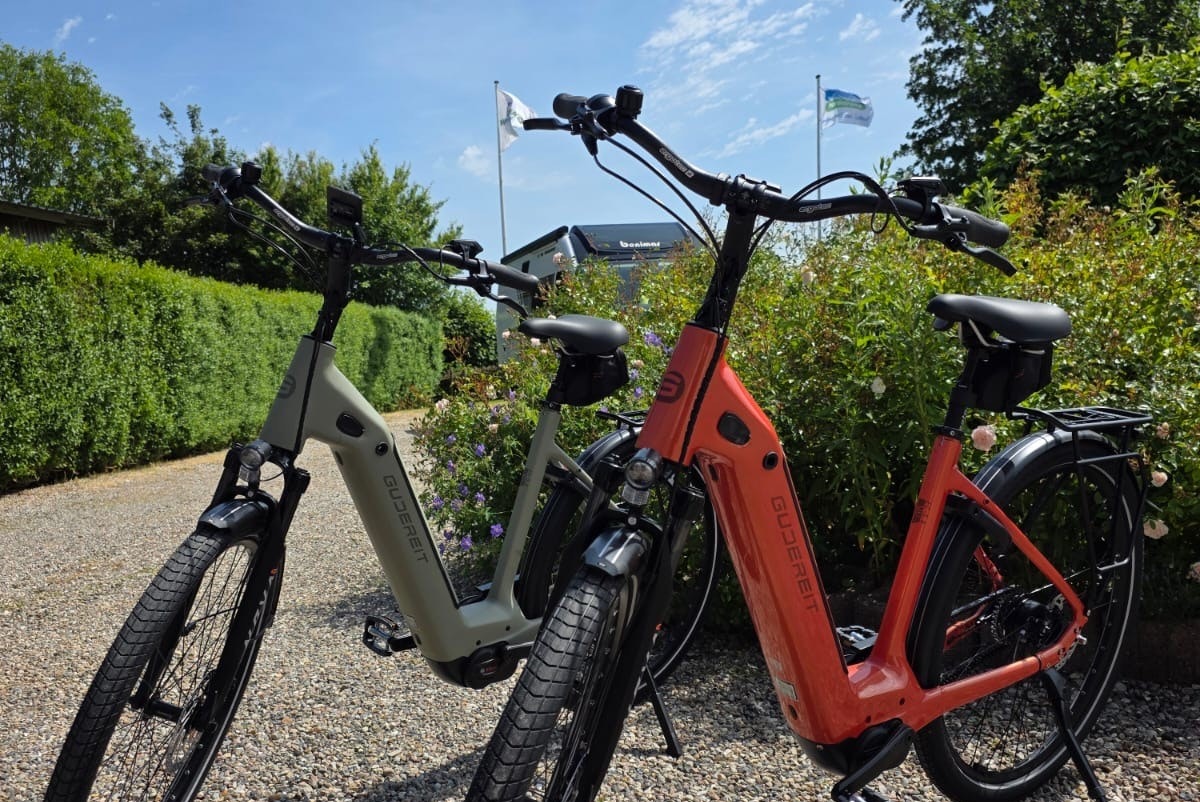 Womoland Nordstrand - Fahrräder auf dem Campingplatz