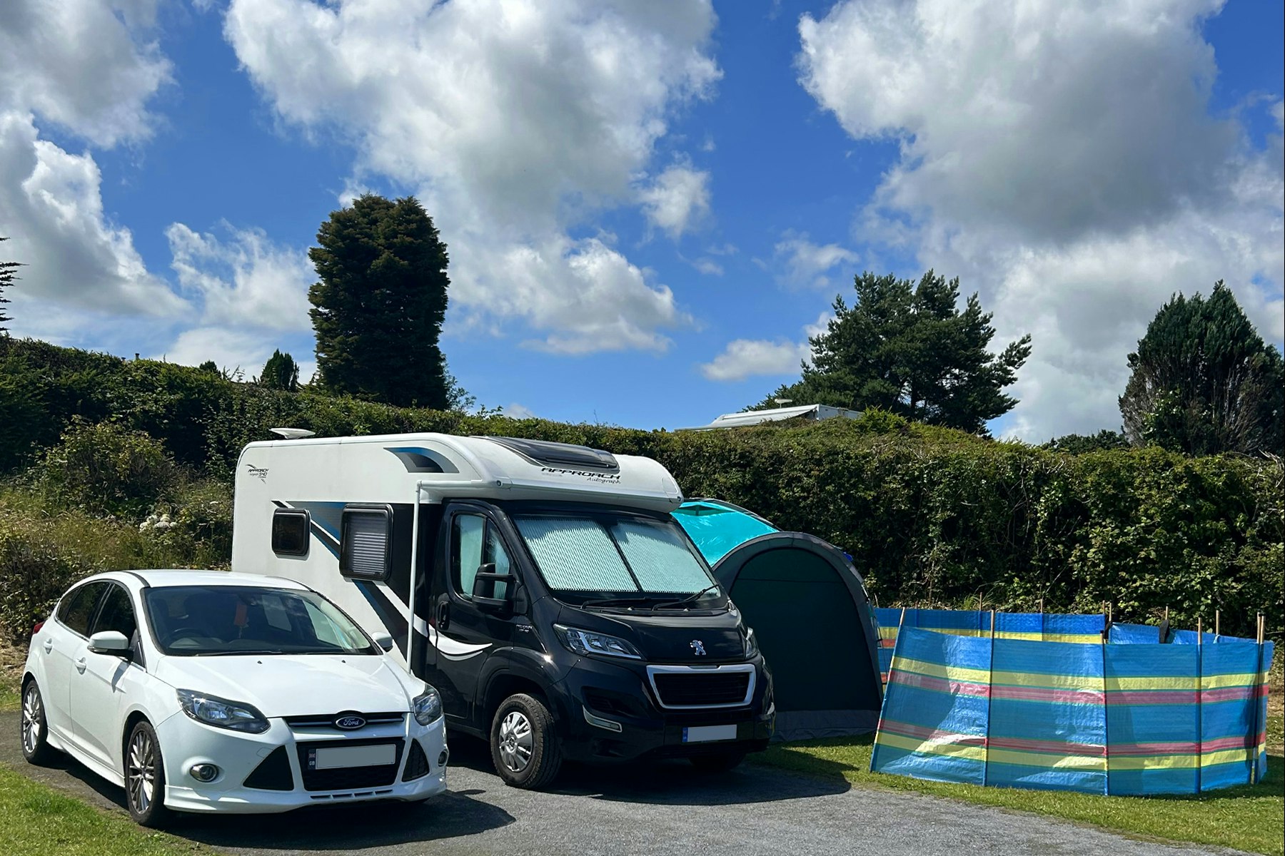 Woodlands Caravan & Camping Park  Woodlands Grove Caravan & Camping Park - Standplätze auf dem Campingplatz