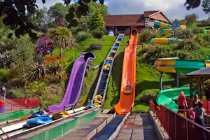 Woodlands Caravan & Camping Park Woodlands Grove Caravan & Camping Park - Wasserrutschen auf dem Campingplatz