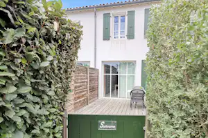 Yelloh! Le Village du Phare - Mietunterkunft mit Terrasse