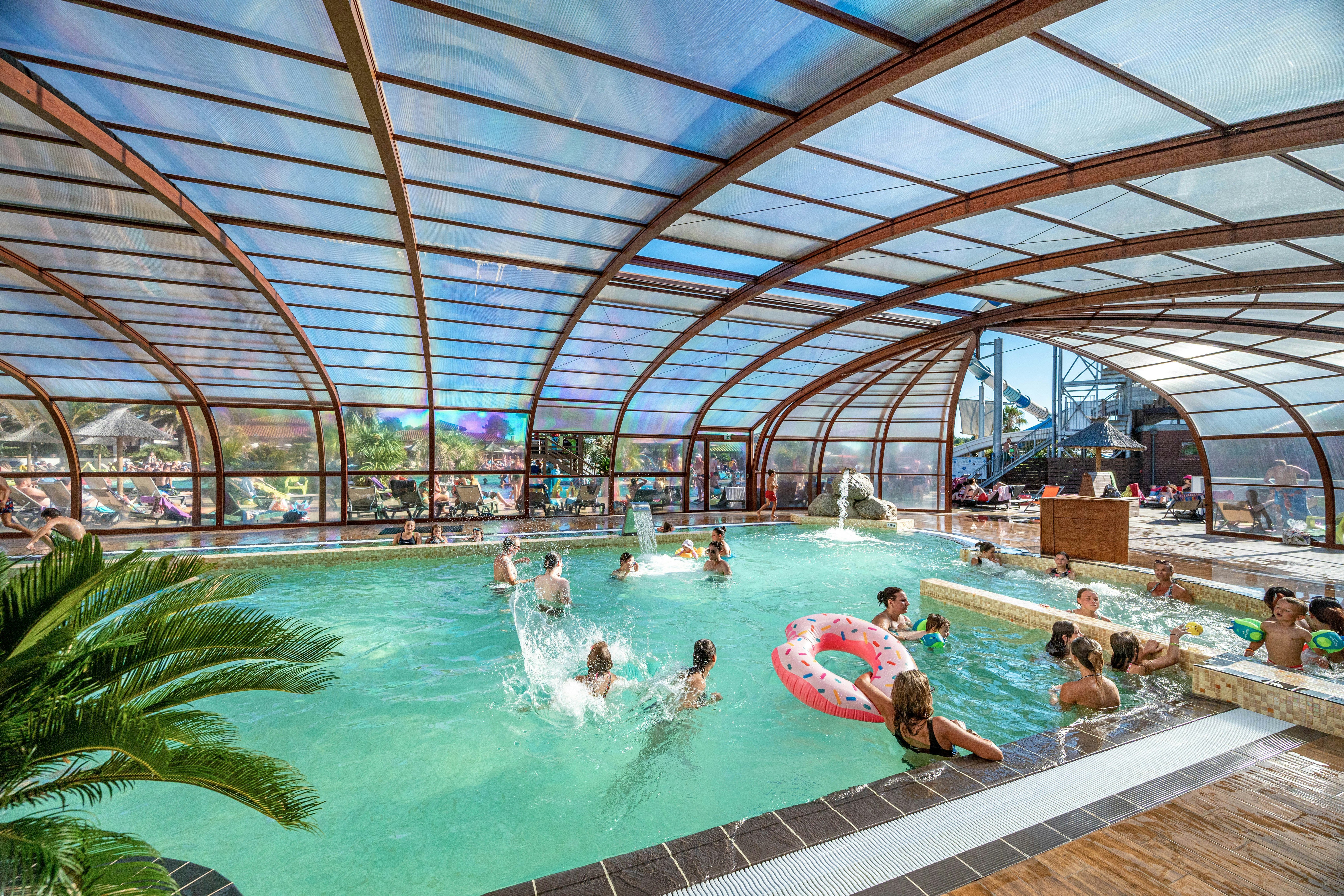 Camping Au Lac de Biscarrosse - Ciela Village - überdachter Pool