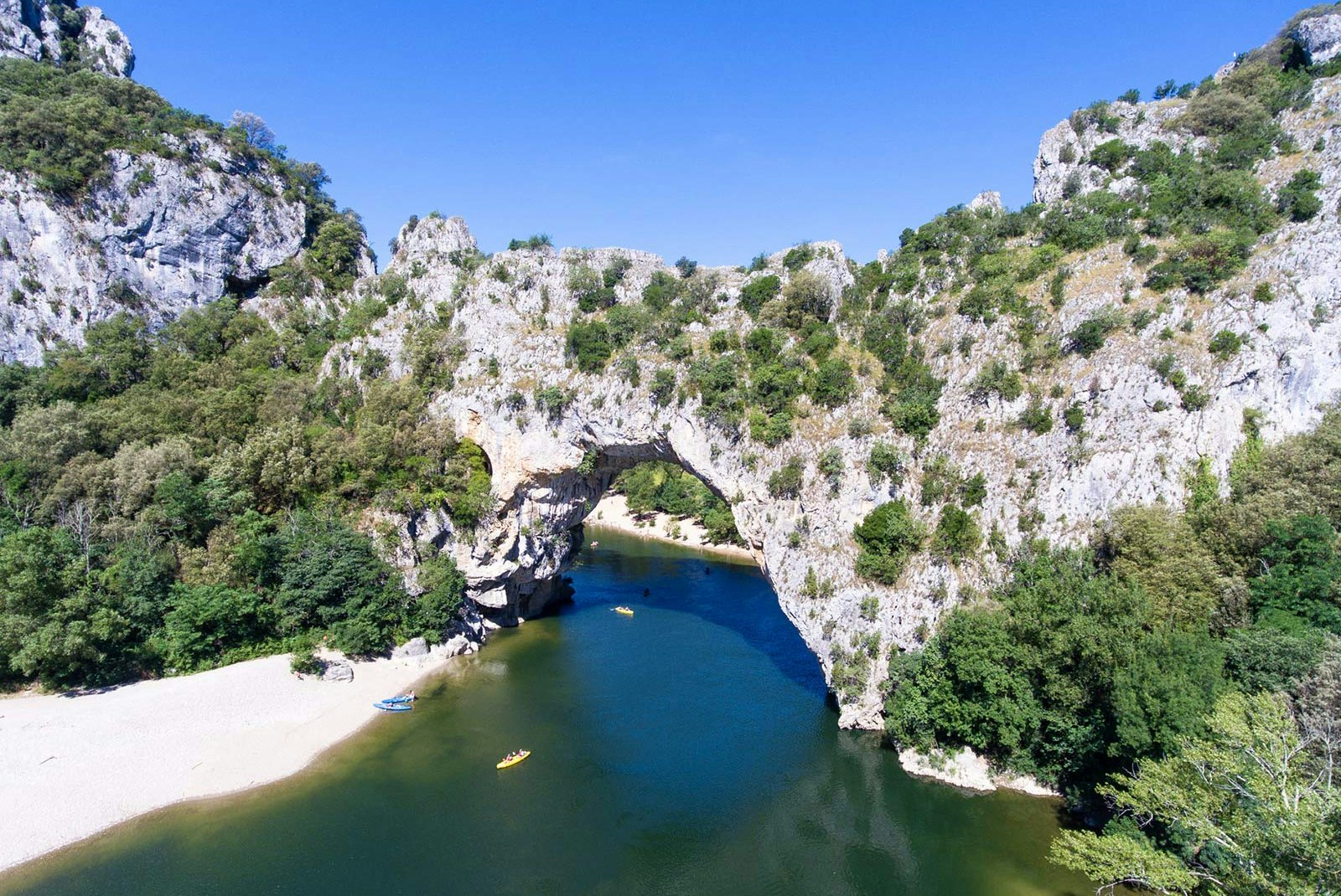 Yelloh! Village Domaine de l'Esquiras  Yelloh Village! Domaine de L'Esquiras - Natur in der Nähe des Campingplatzes