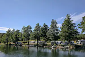 Yxningens Camping - Stellplätze direkt am Wasser