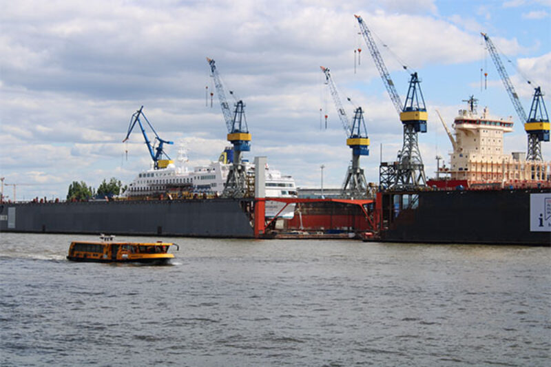 Hafenkräne in der Hamburger Hafencity