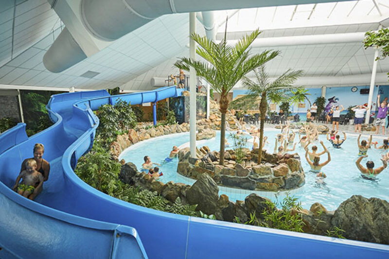 Schwimmbad des Campingplatzes