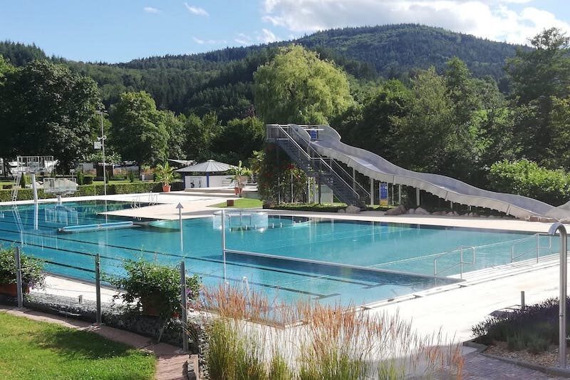 Freibad der Gemeinde Seelbach in der Nähe vom Ferienparadies Schwarzwälder Hof