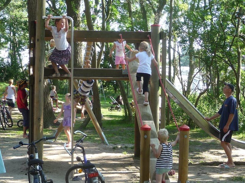 Kinderspielplatz beim Rosenfelder Strand Ostsee Camping