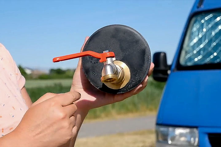 Bau einer Dusche im selbstgebauten Wohnmobil - Das CruiseMobile