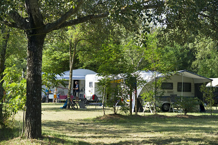 Huttopia-Camping-Le-Moulin