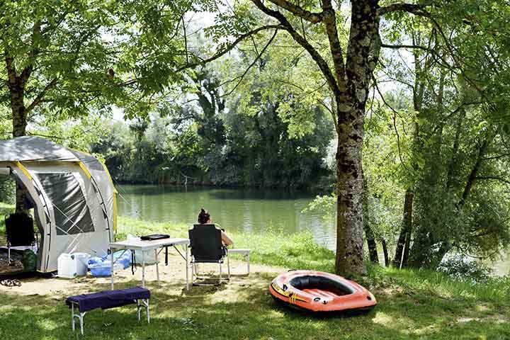 frankreich-hund-huttopia-camping-la-plage-blanche