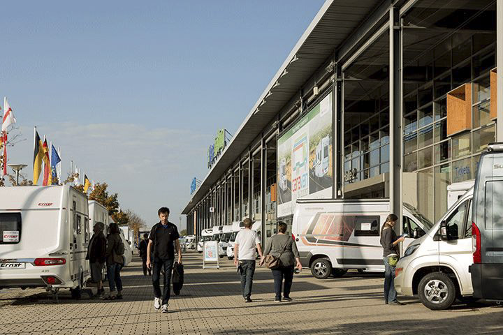 caravan-messe-freiburg-aussenbereich.png