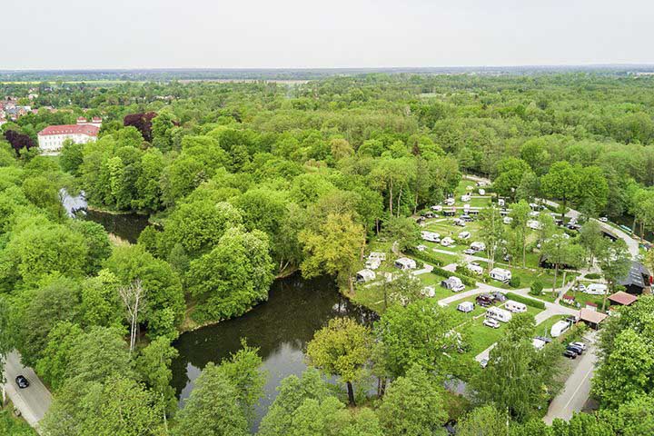 campingplaetze-spreewald-natur-camping-am-schlosspark