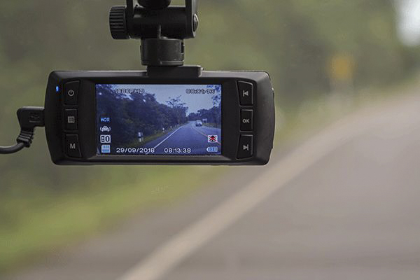 top10campinggadgets_0005_dashcam.png