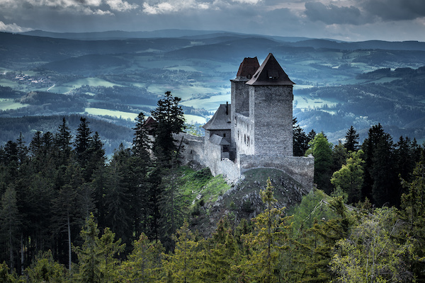 burg-boehmerwald.jpeg