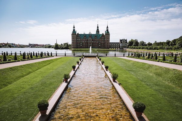 Frederiksborg_Slot_Daniel_Overbeck.jpg