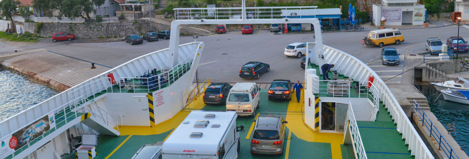 An Bord der Fähre Fragen und Antworten PiNCAMP by ADAC