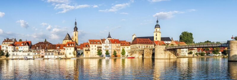 Ansicht der Stadt Kitzingen vom Wasser