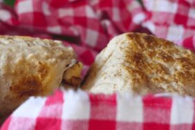 Brot für den Campingurlaub: 3 leckere Rezepte aus dem Omnia-Backofen
