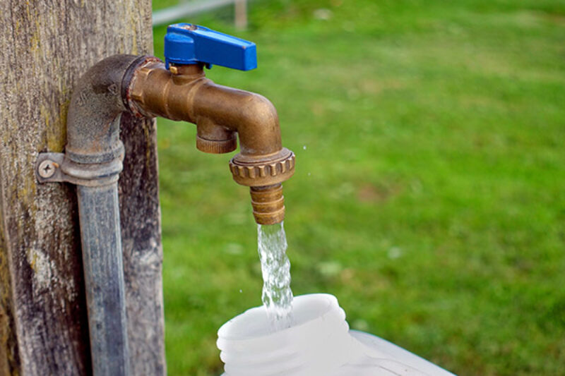 Wasserstation auf einem Campingplatz