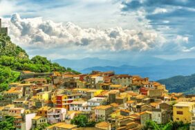 Inselparadies für Camper: Die 9 schönsten Übernachtungsmöglichkeiten auf Sardinien