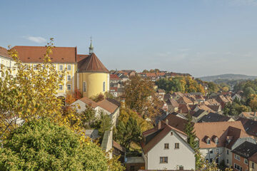 Blick vom Schloss über die historische Stadt Sulzbach-Rosenberg in Bayern