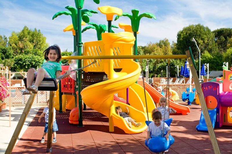 Campingplatz mit Kinderspielplatz