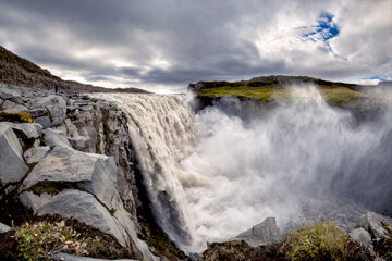 Die Kraft vom Wasserfall Dettifoss