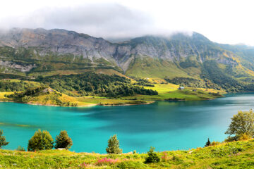 Roselend-See-in-der-Nähe-von-Cormet-de-Roselend-Pass-Savoie-Frankreich