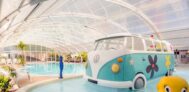 Indoor-Pool vom Campingplatz mit Kinderbecken