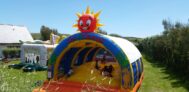 Spielplatz für Kinder auf dem Campingplatz