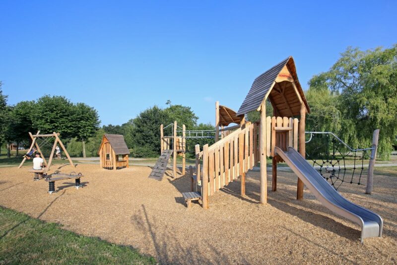 Spielplatz für Kinder auf dem Campingplatz