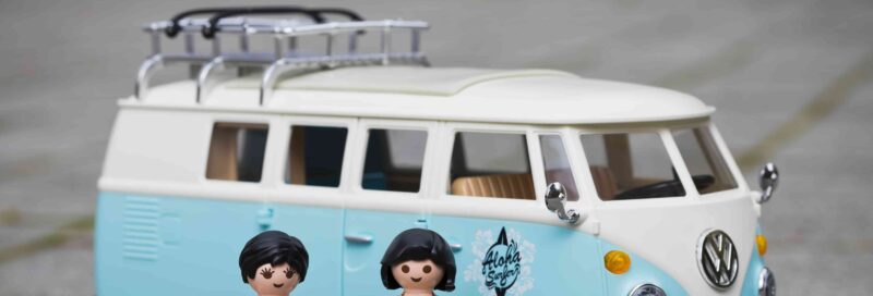 Playmobil VW Bulli mit zwei Frauen