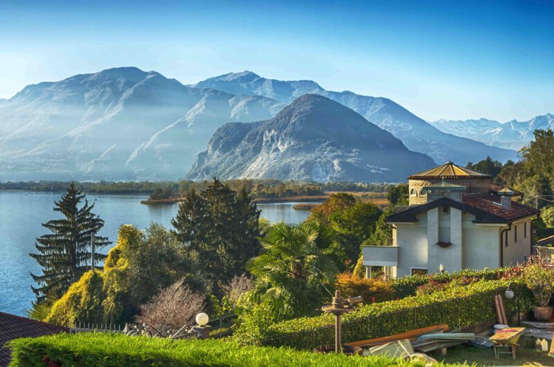 Panoramablick auf den Lago Maggiore, Verbania, Piemont