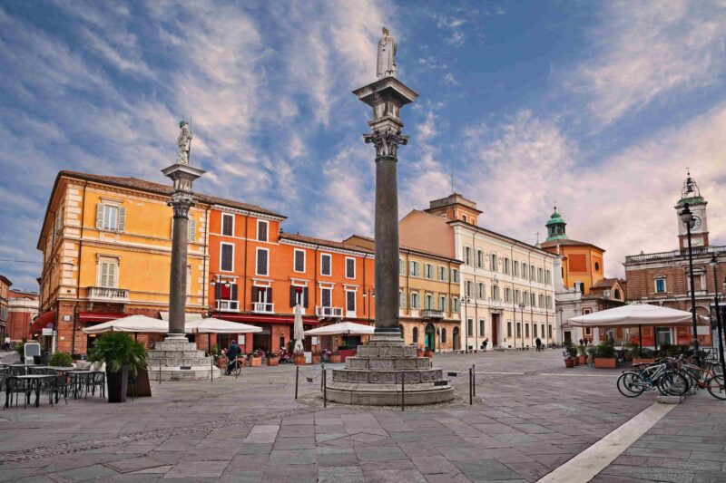 Ravenna, Emilia-Romagna, Italien: der Hauptplatz Piazza del Popolo