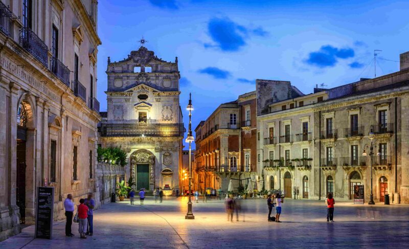 Piazza Del Duomo in Ortigia, Syrakus, Italien