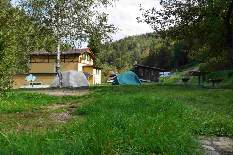 Camping-Ostrauer-Muehle---Zeltwiese-min