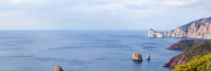 Ansicht von Porto Flavia mit Pan di Zucchero, Sardinien