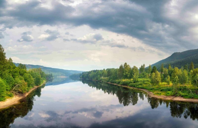 Blick über den Fluss Klarälven bei Ransby