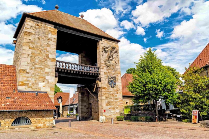 Deutsches Weintor an der südlichen Weinstraße, Schweigen-Rechtenbach, Rheinland-Pfalz, Deutschland