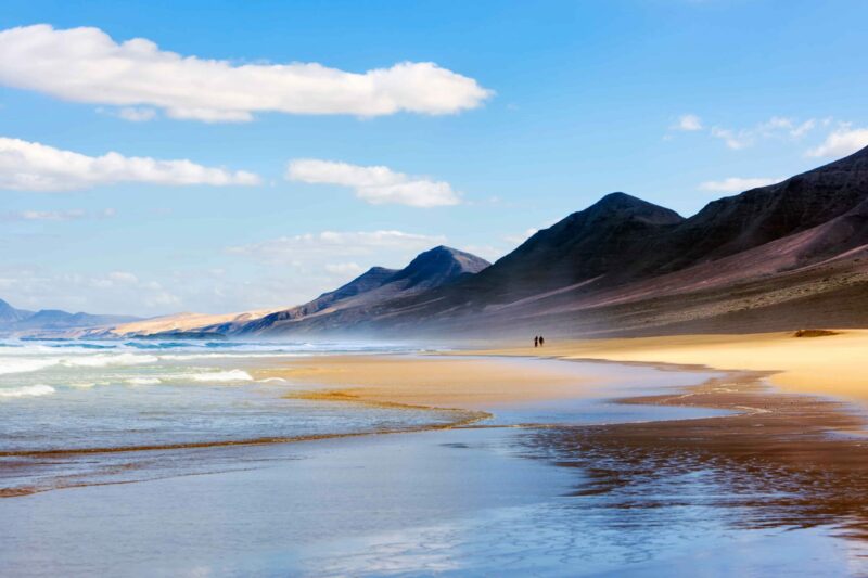 Wandern am Strand von Cofete, Fuerteventura, Kanarische Inseln