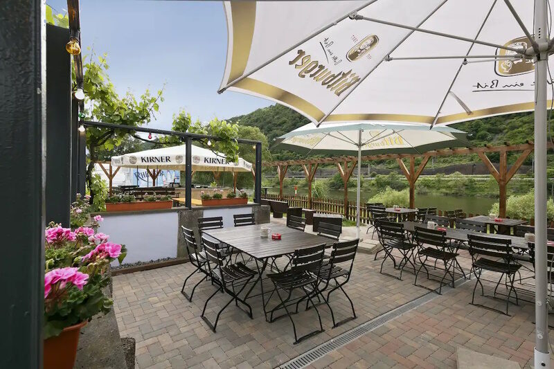 KNAUS Campingpark Mosel - Biergarten