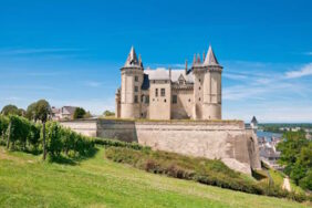 Einzigartige Schlösser, imposante Städte wie Nantes, Saumur oder dem mittelalterlichen Guérande und eine liebliche Naturlandschaft zeichnen die Pays de la Loire aus.