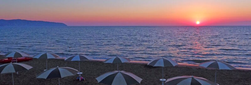Toskana-Urlaub im Orbetello Family Collection am Strand