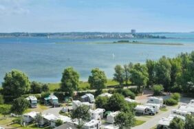 Camping am Meer: In Deutschland deutlich günstiger als viele europäische Küsten